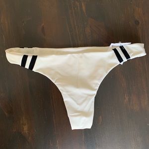 ☀️🌴 MIKOH Cheeky Lahaina Bottoms Retro Bone/Night